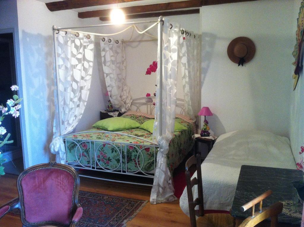Ferme Du Montheu Bed and Breakfast Dommartin sous Amance Δωμάτιο φωτογραφία