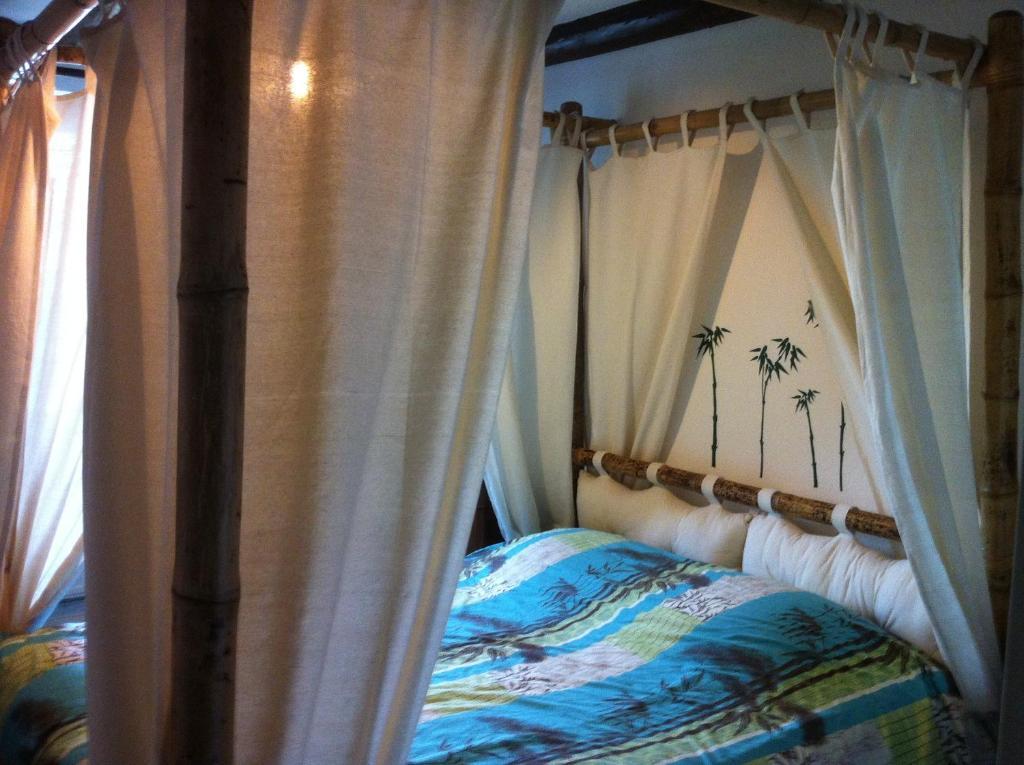 Ferme Du Montheu Bed and Breakfast Dommartin sous Amance Δωμάτιο φωτογραφία